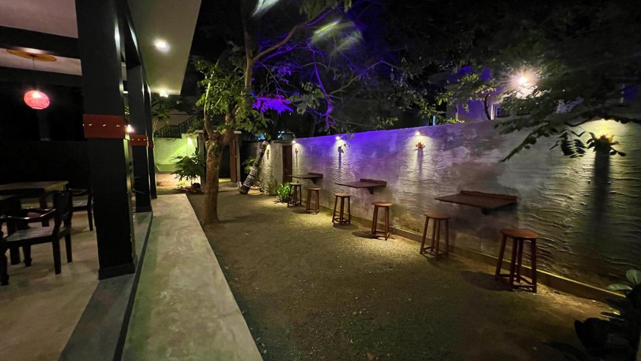 Sea Pink Residence Bentota Bagian luar foto